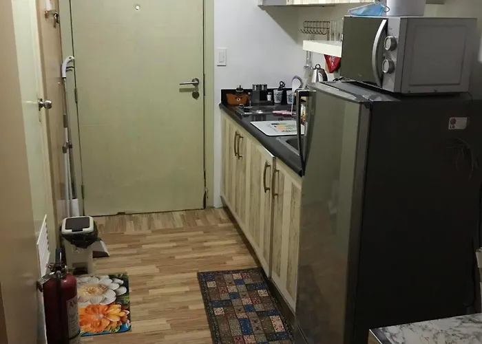 Cosy With Balcony 100mbps And Netflix Apartment *