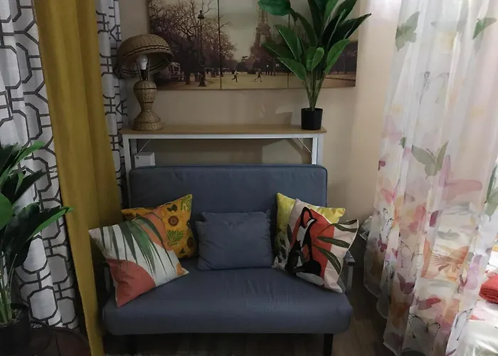 Apartment Cosy With Balcony 100mbps And Netflix