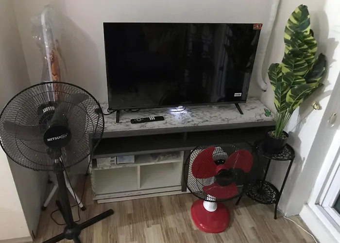 Cosy With Balcony 100mbps And Netflix * 马尼拉