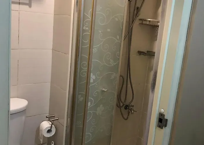 Apartment Cosy With Balcony 100mbps And Netflix Manila